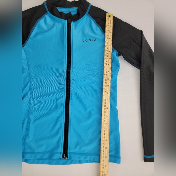 Tesla Rash Guard Mens Medium Zip Front Long Sleeve Top Rashguard Swimsuit UPF 50 - Picture 5 of 8